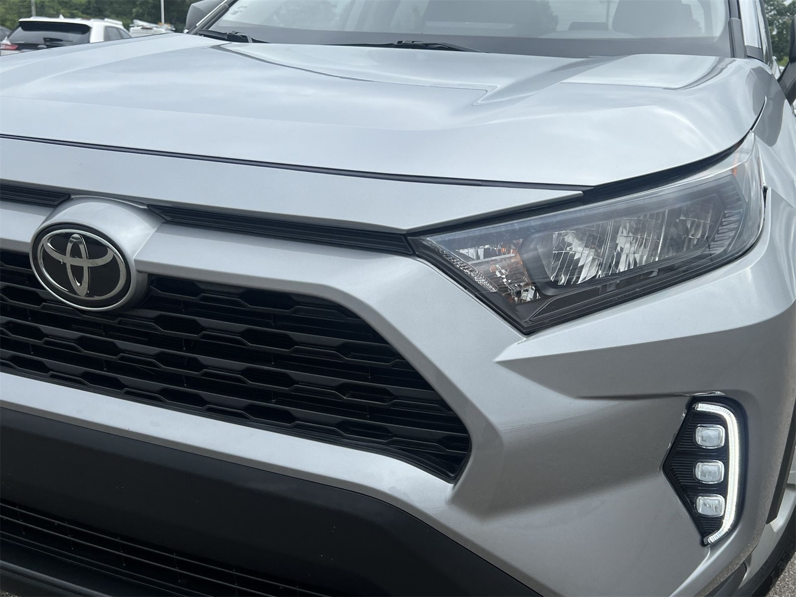 Thumbnail: 2020 Toyota RAV4 - 11
