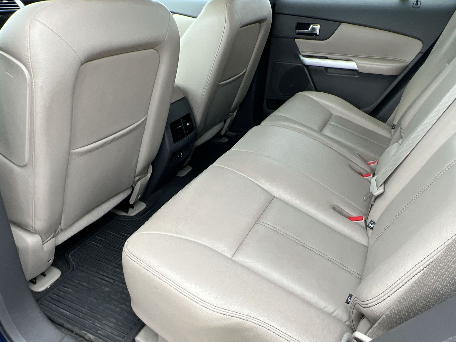 Thumbnail: 2013 Ford Edge - 18