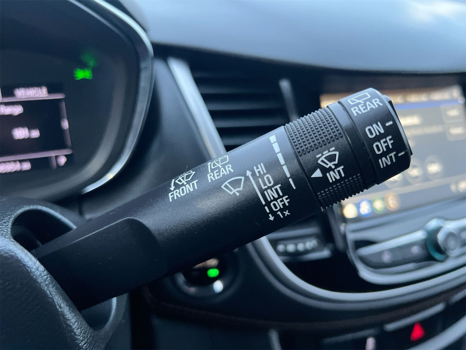 Thumbnail: 2019 Chevrolet Trax - 25