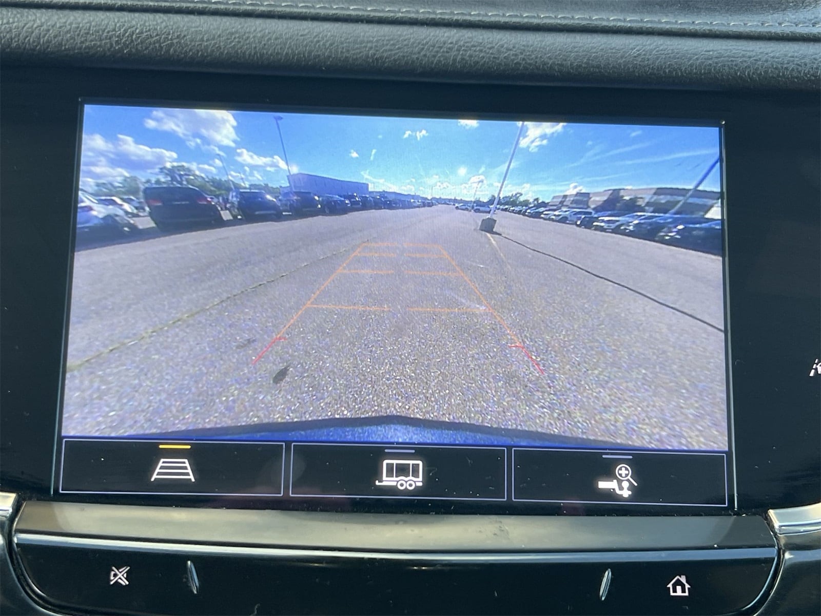 Thumbnail: 2022 Cadillac XT6 - 30