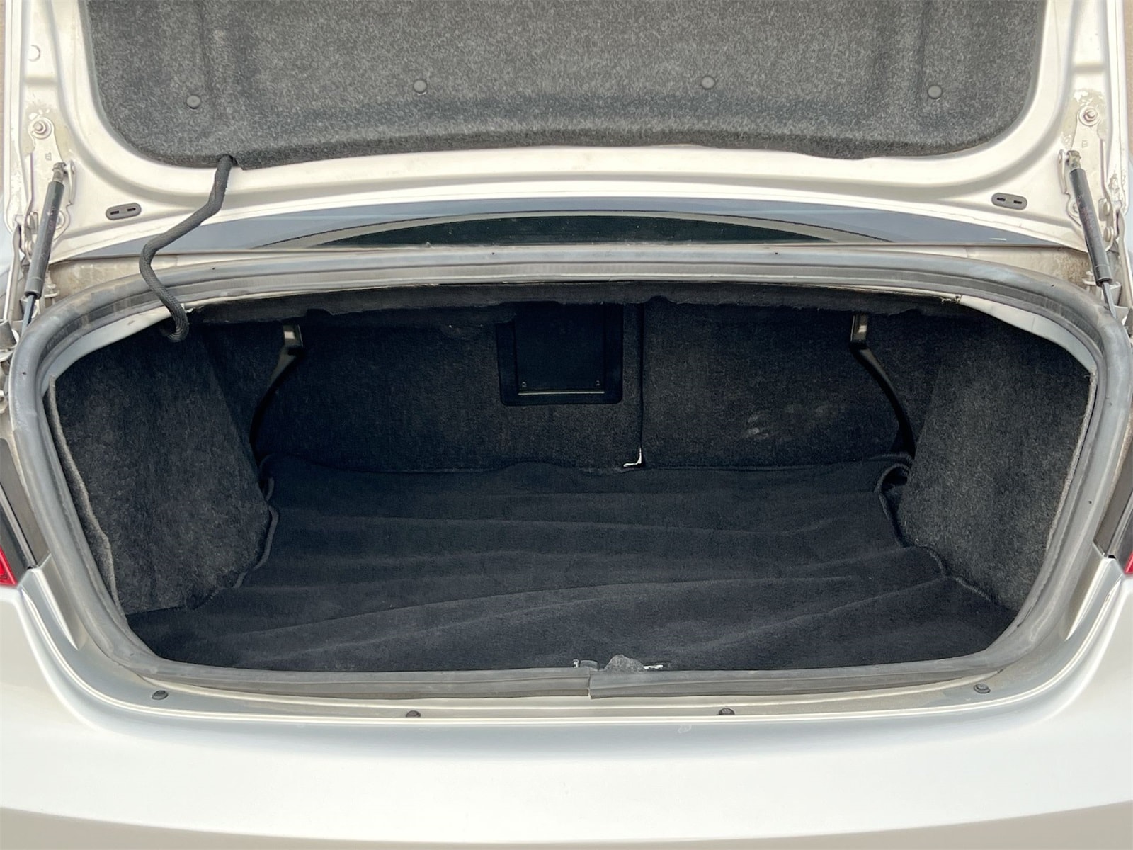 Thumbnail: 2012 Chrysler 200 - 32