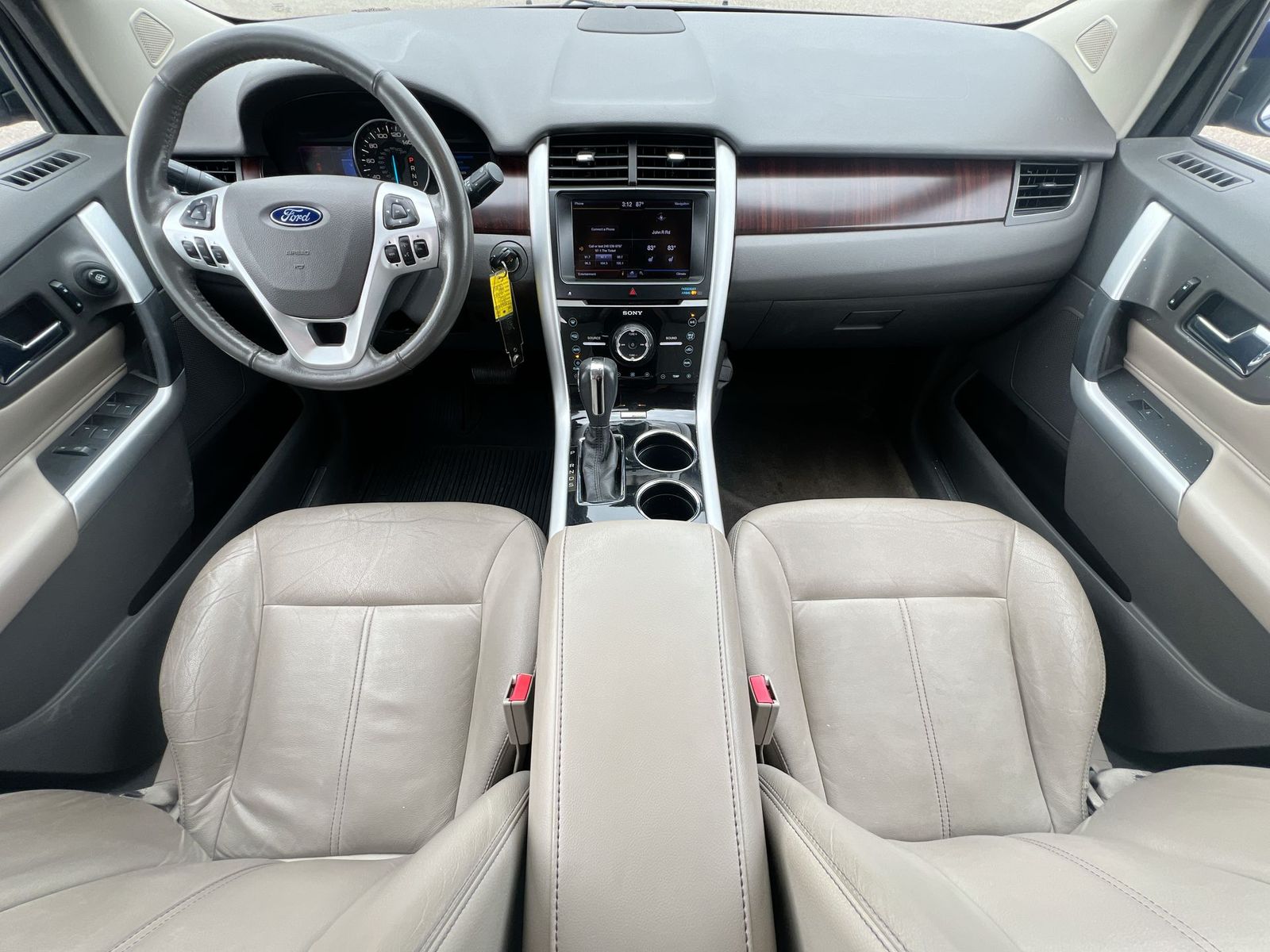 Thumbnail: 2013 Ford Edge - 15