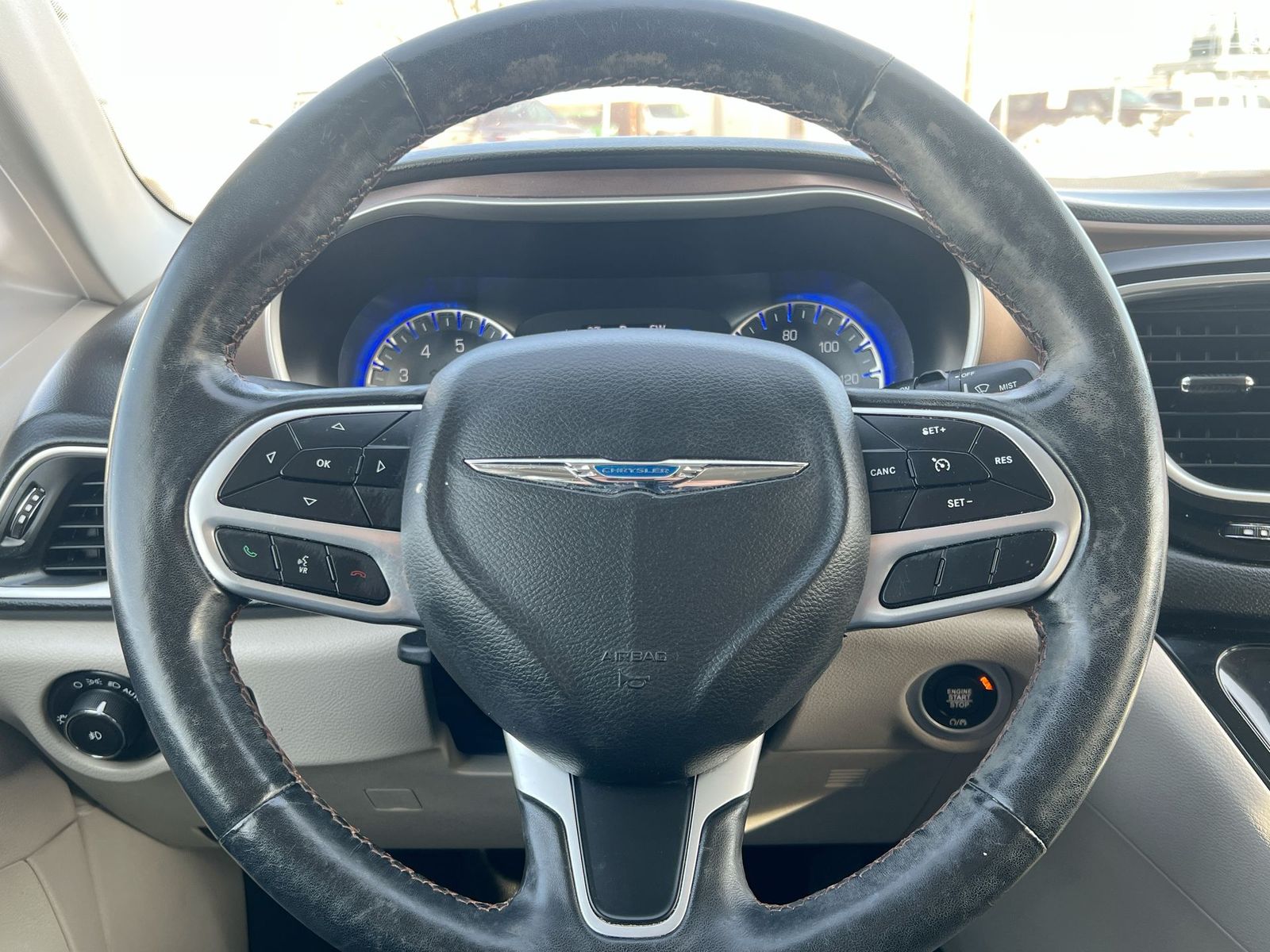 Thumbnail: 2019 Chrysler Pacifica - 23