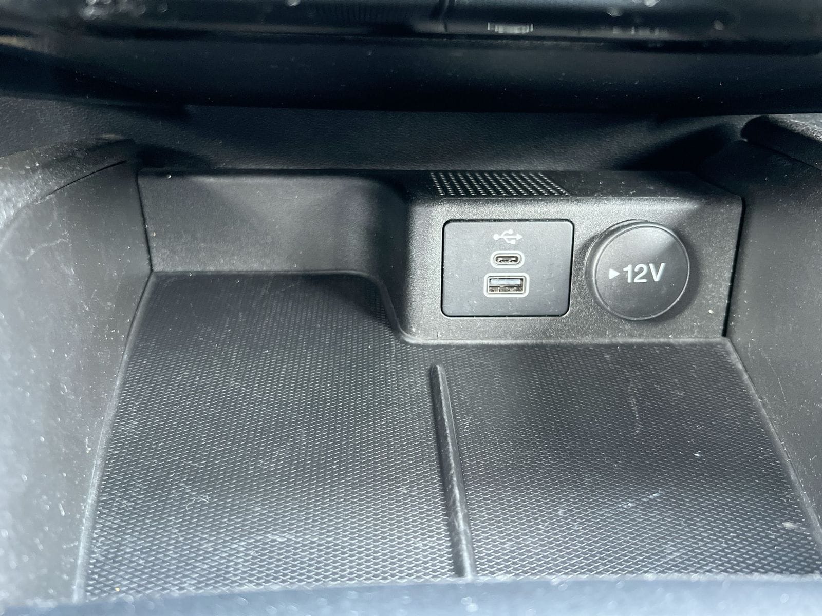 Thumbnail: 2024 Ford Escape - 31