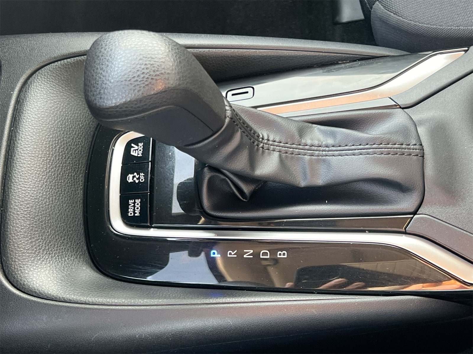 Thumbnail: 2023 Toyota Corolla - 31