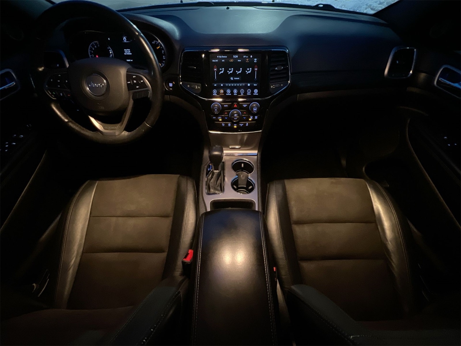 Thumbnail: 2020 Jeep Grand Cherokee - 15