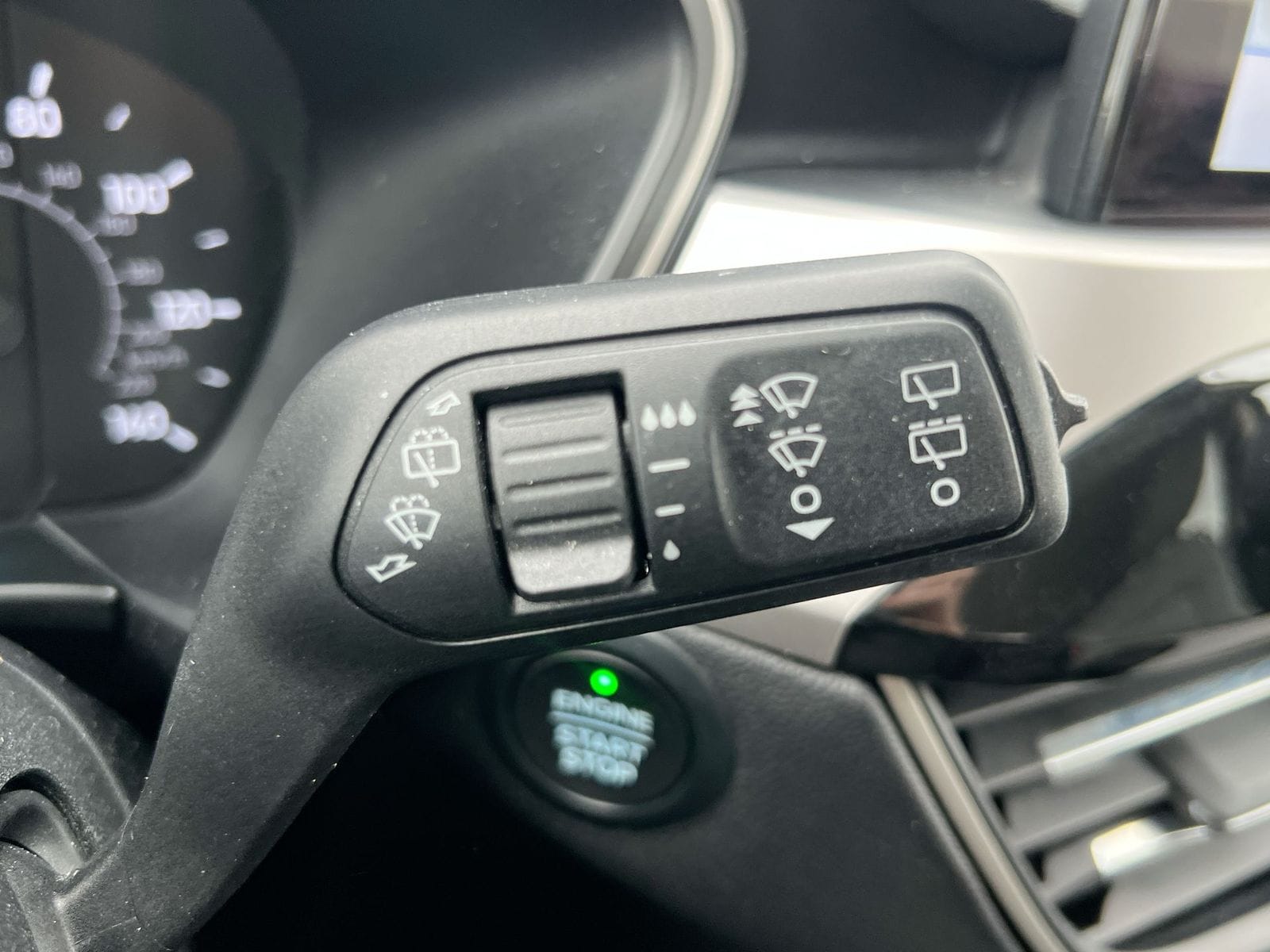 Thumbnail: 2020 Ford Escape - 25