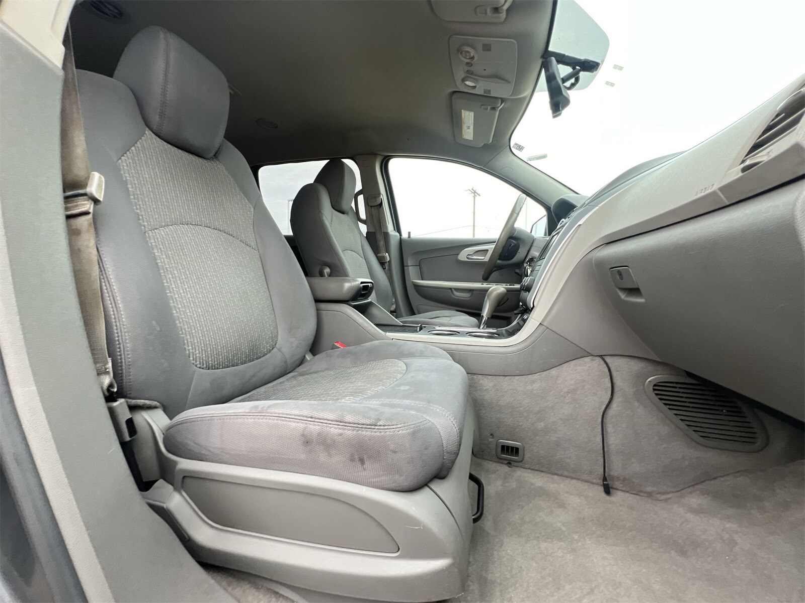 Thumbnail: 2011 Chevrolet Traverse - 21
