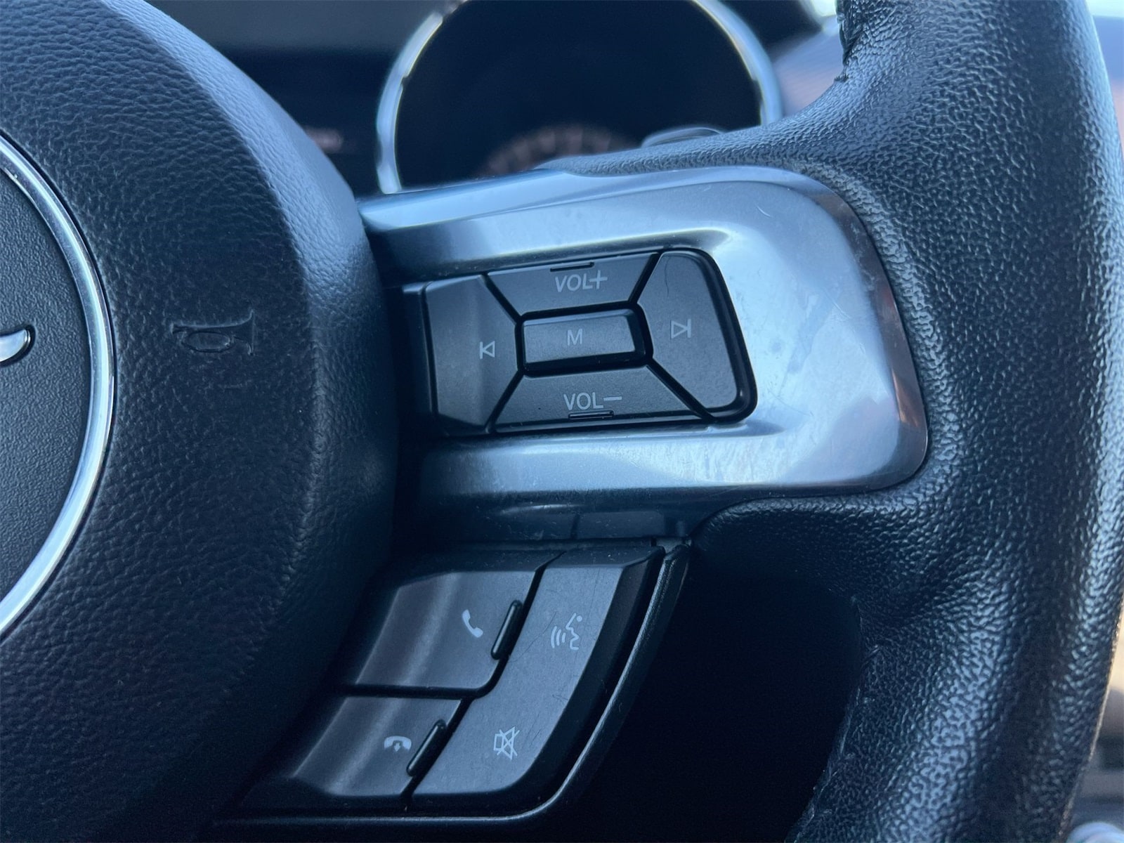 Thumbnail: 2017 Ford Mustang - 23