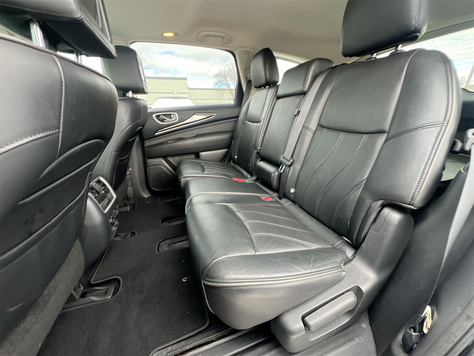 Thumbnail: 2014 INFINITI QX60 - 19