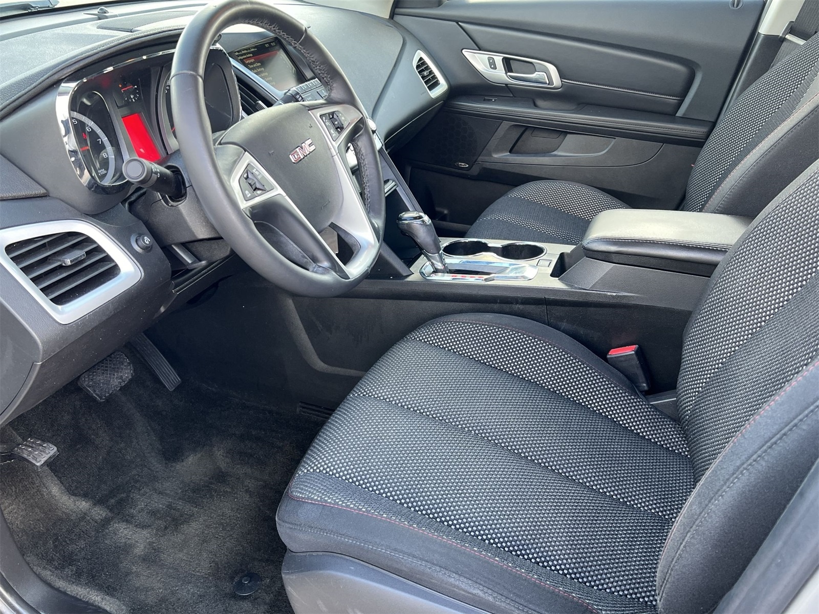 Thumbnail: 2017 GMC Terrain - 10