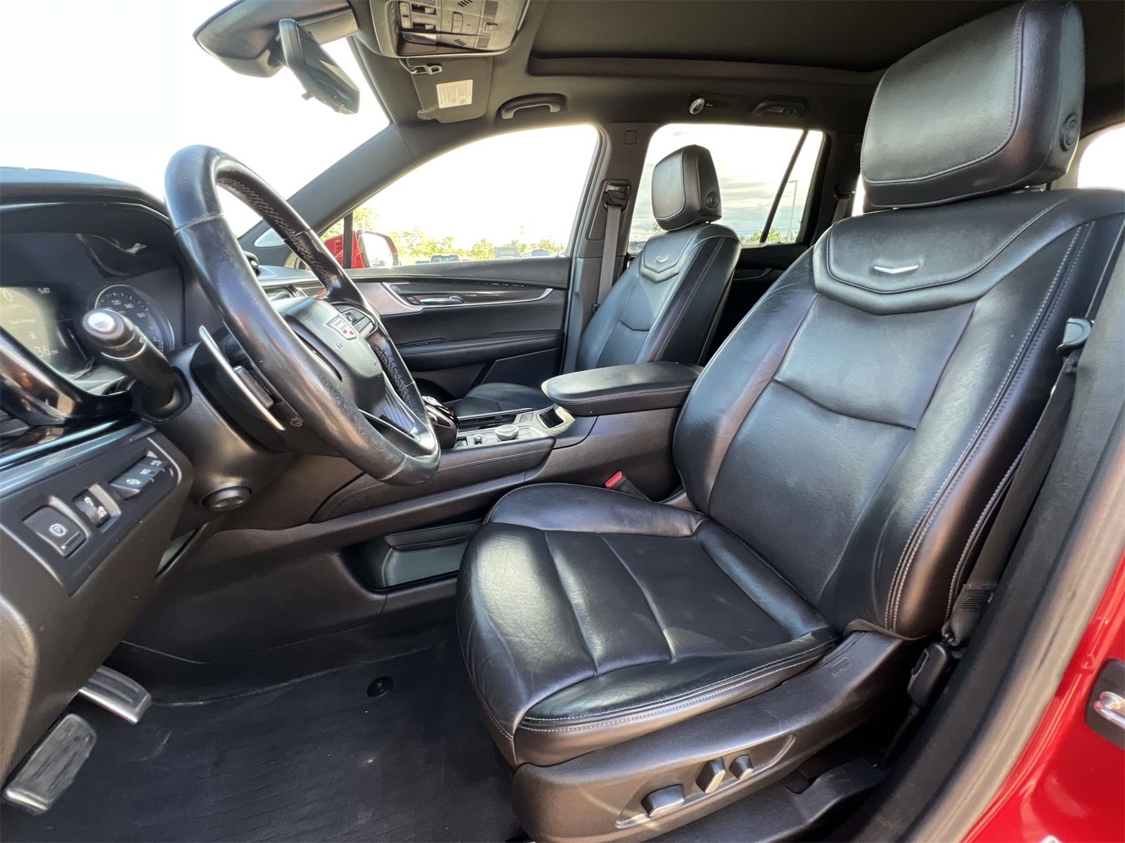 Thumbnail: 2022 Cadillac XT6 - 17