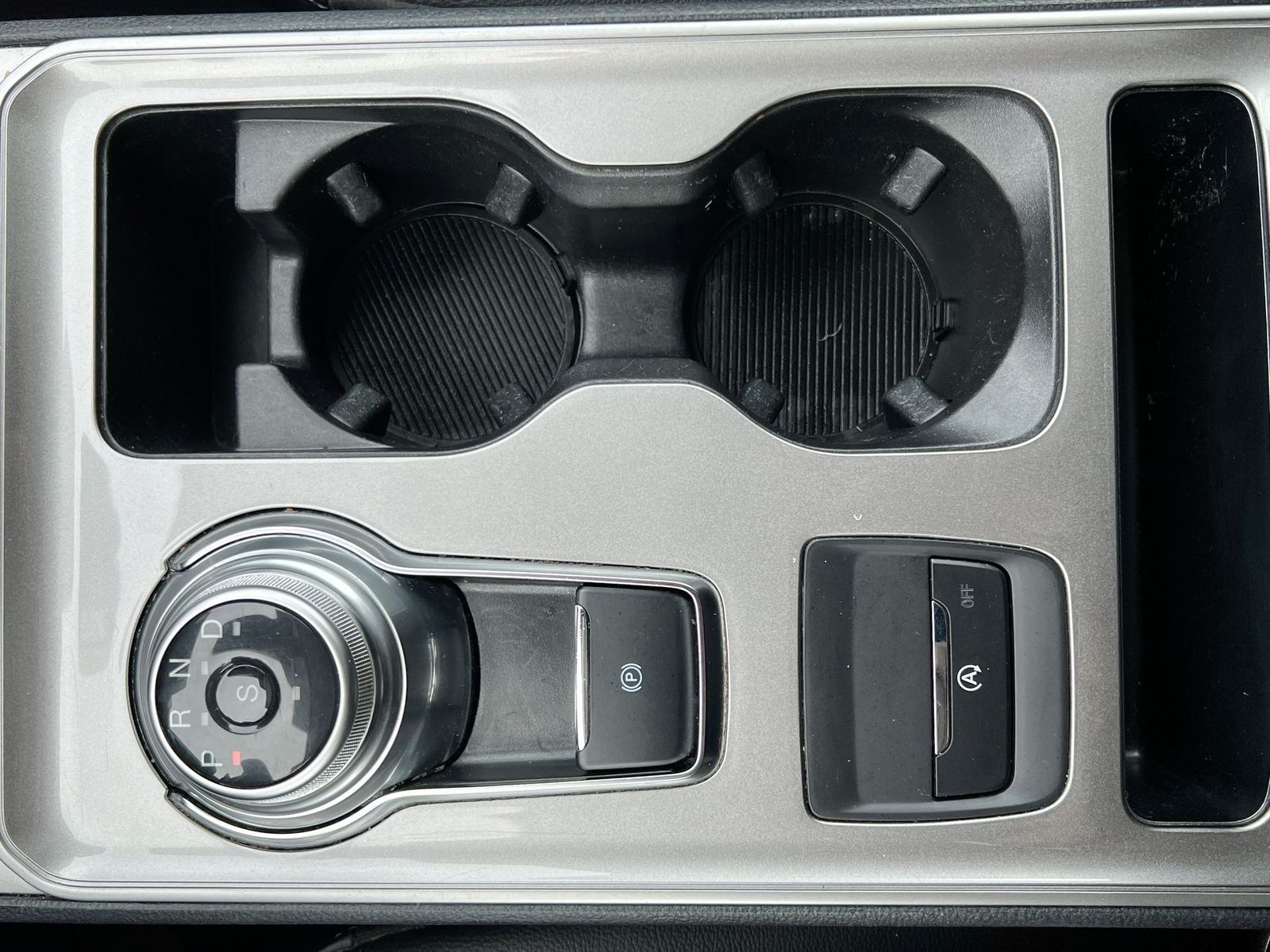 Thumbnail: 2023 Ford Edge - 31