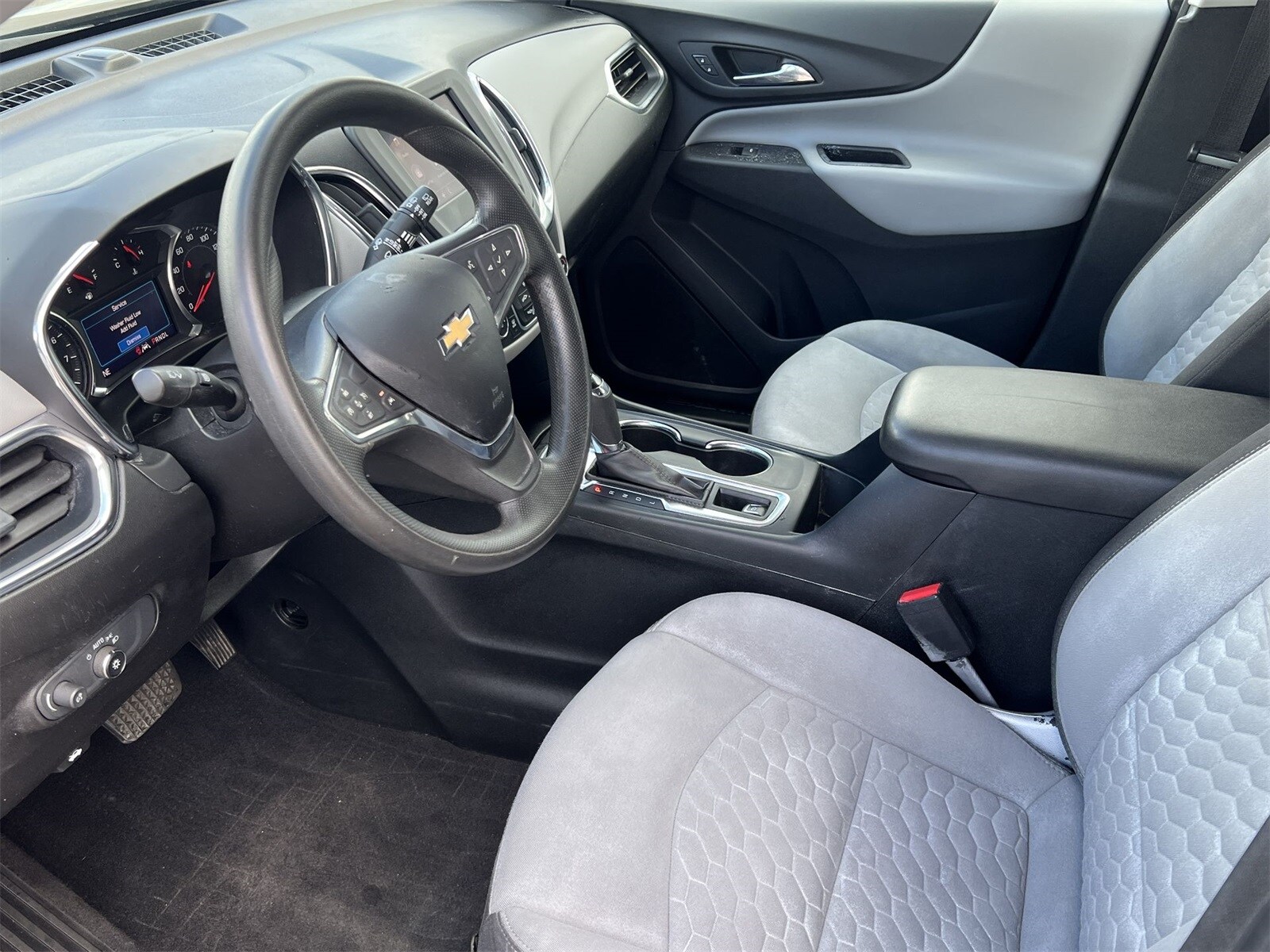 Thumbnail: 2020 Chevrolet Equinox - 10