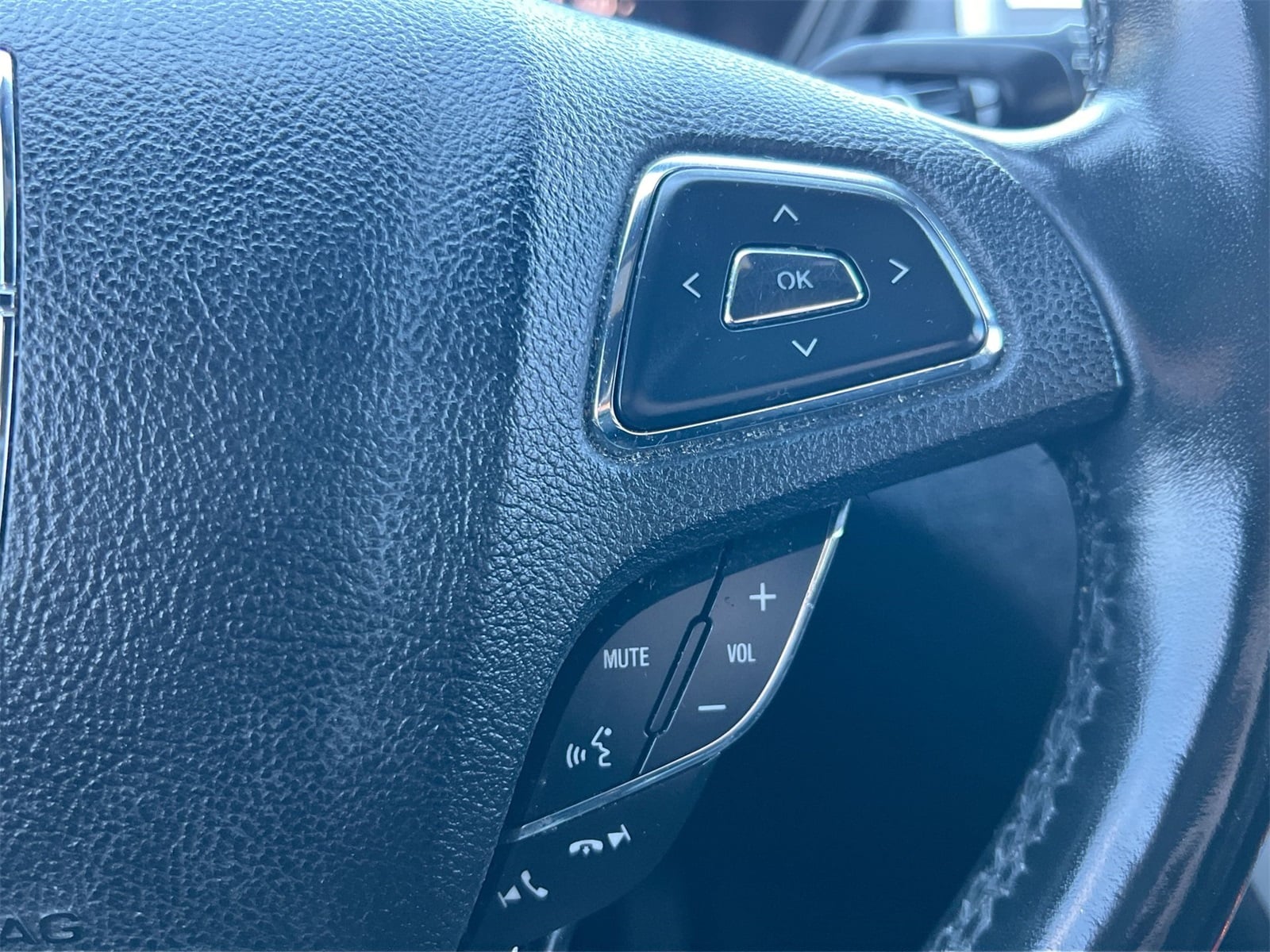 Thumbnail: 2018 Lincoln MKC - 24