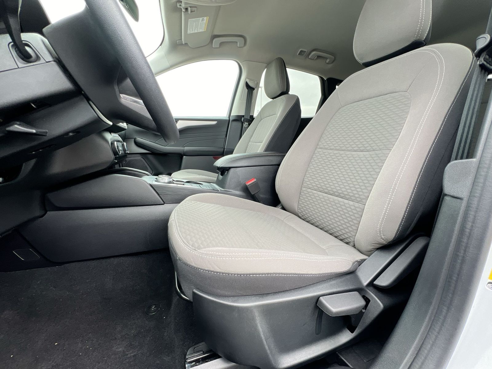 Thumbnail: 2022 Ford Escape - 16