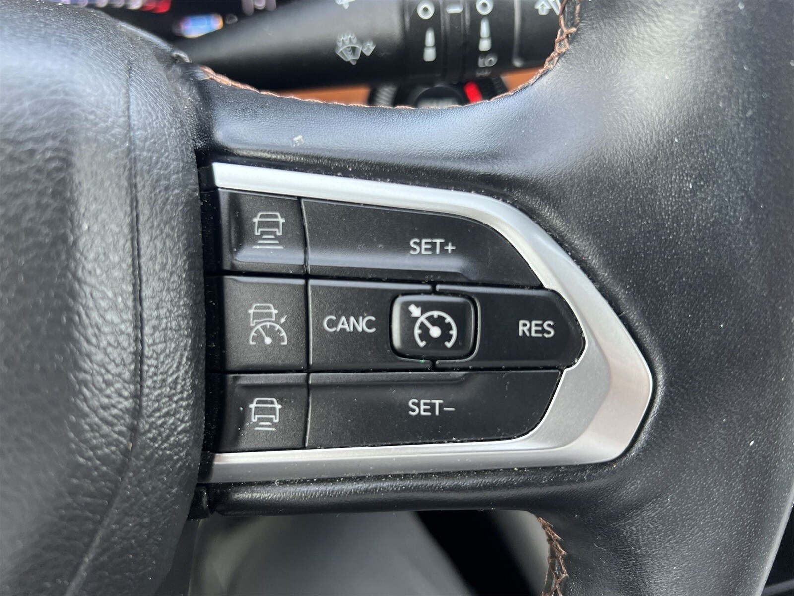 Thumbnail: 2022 Jeep Compass - 25