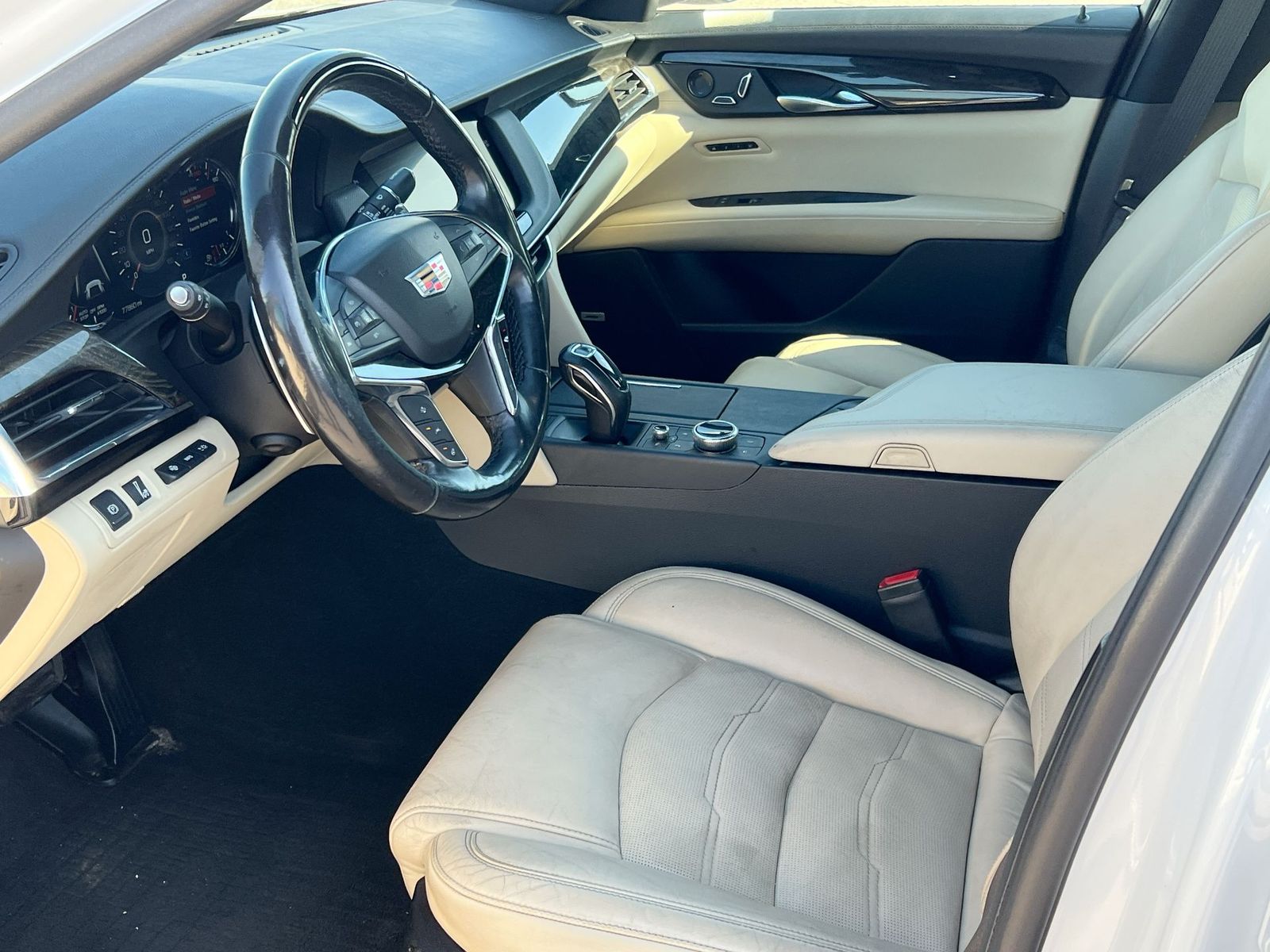 Thumbnail: 2019 Cadillac CT6 - 10