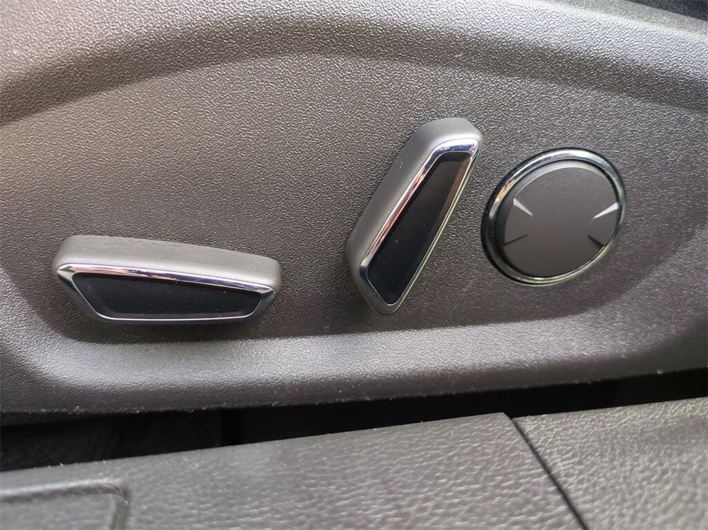 2014 Ford Fusion SE 18