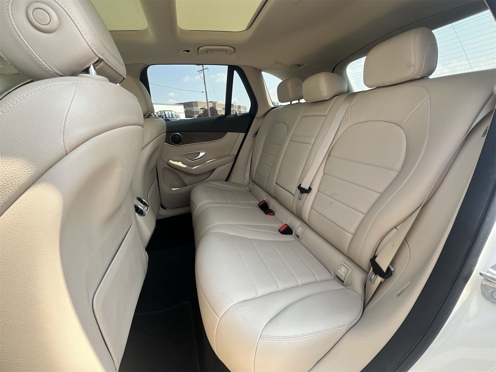 Thumbnail: 2021 Mercedes-Benz GLC - 19