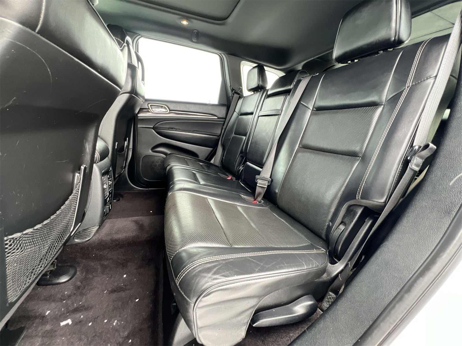 Thumbnail: 2017 Jeep Grand Cherokee - 19