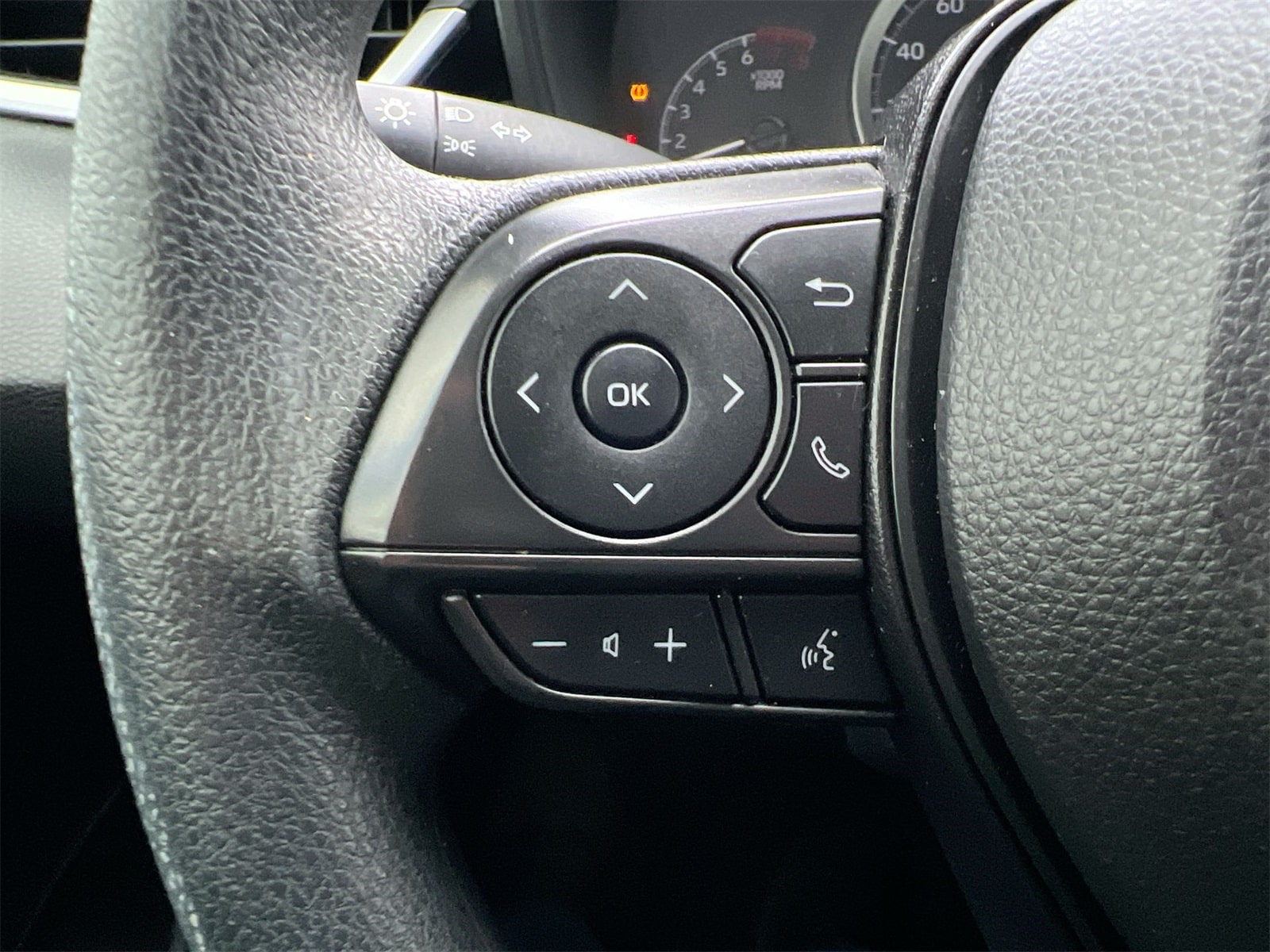 Thumbnail: 2022 Toyota Corolla - 23