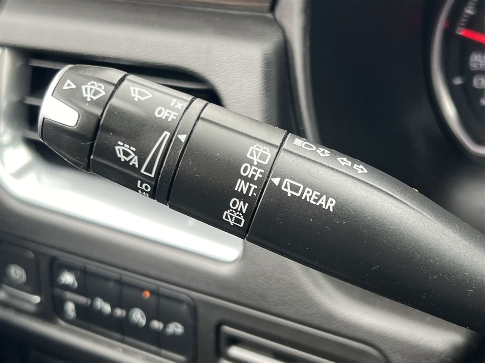 Thumbnail: 2022 Chevrolet Tahoe - 26