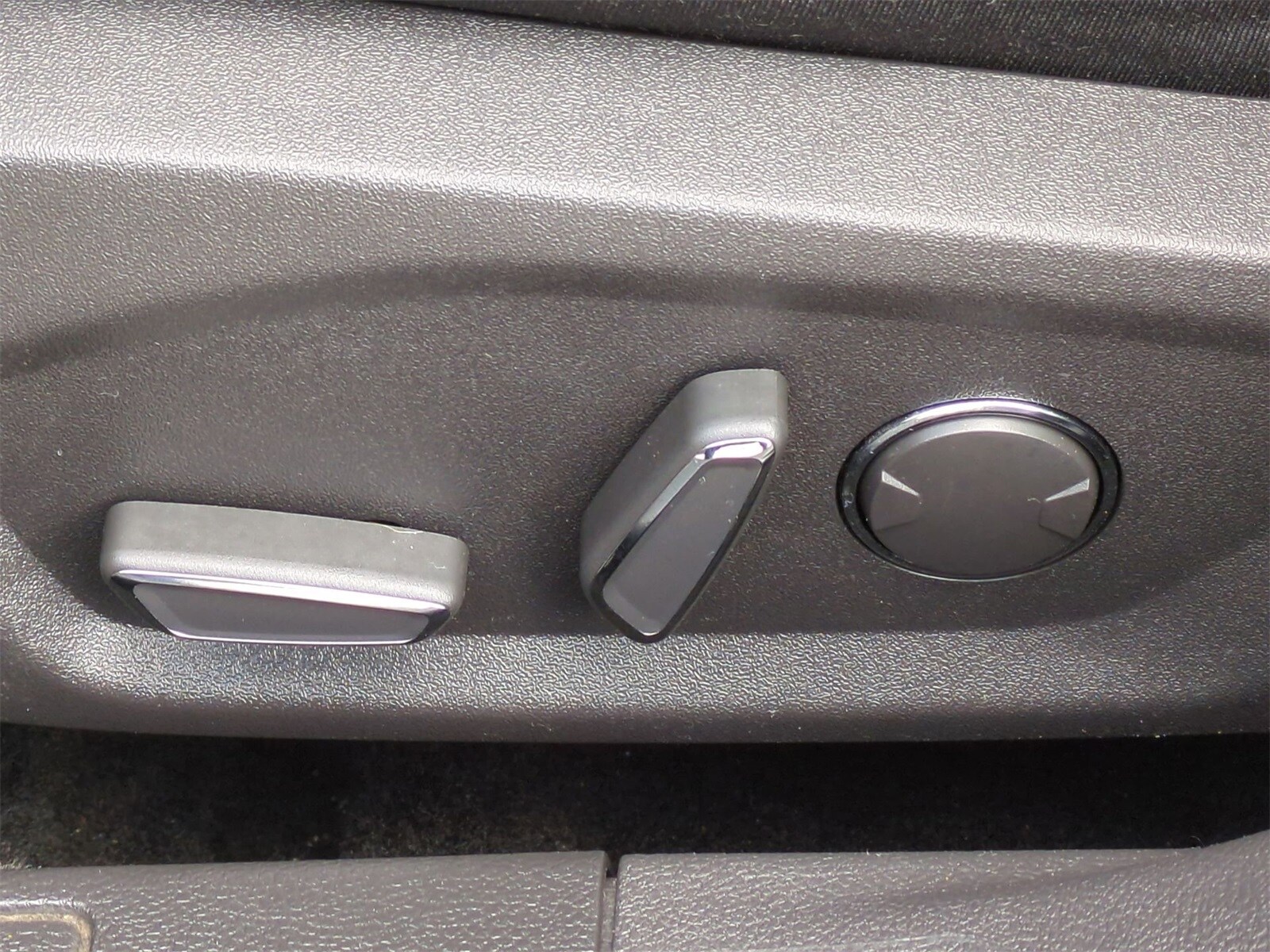 Thumbnail: 2016 Ford Fusion - 17