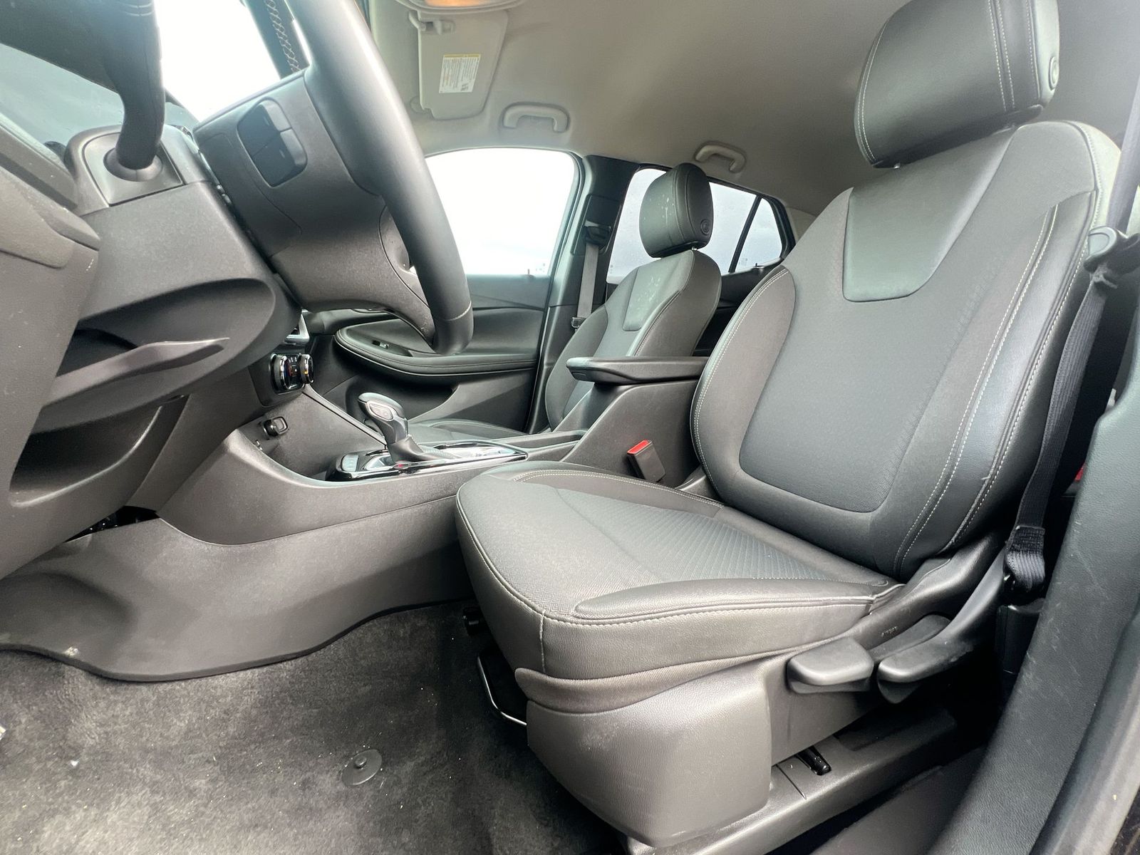 Thumbnail: 2025 Buick Encore GX - 16