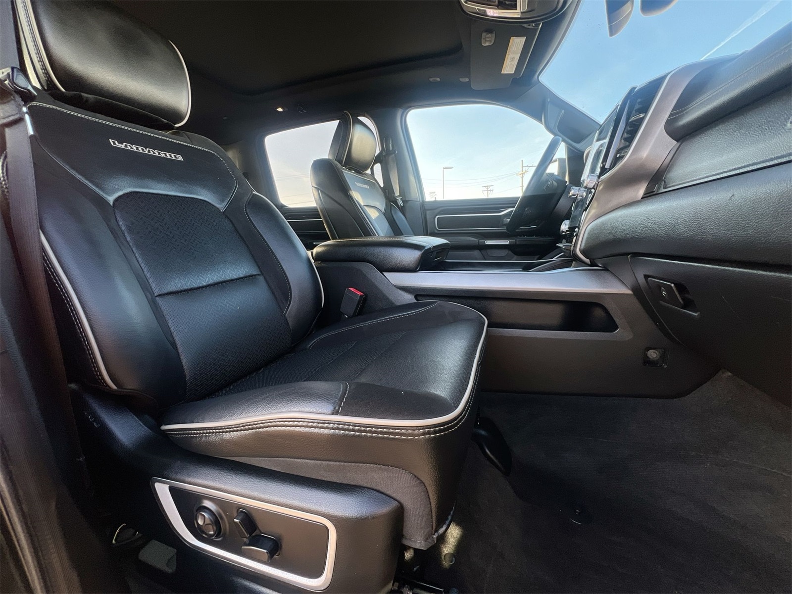 Thumbnail: 2020 RAM 1500 - 21