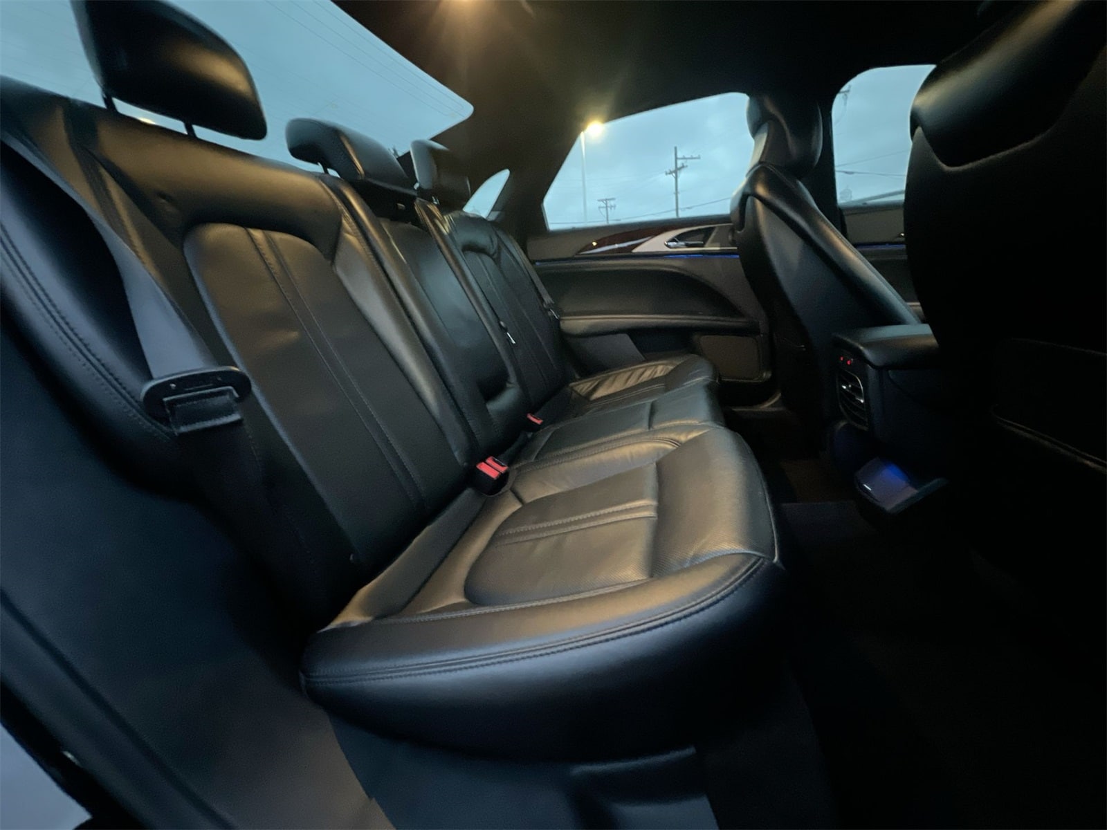 Thumbnail: 2018 Lincoln MKZ - 20