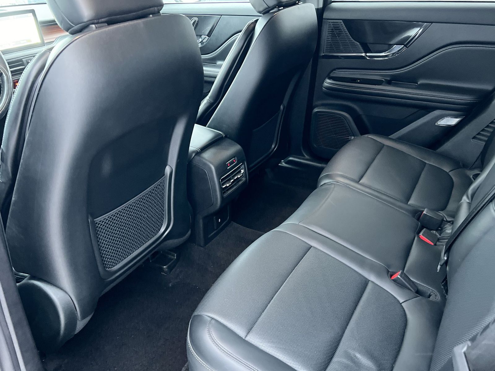 Thumbnail: 2022 Lincoln Corsair - 18