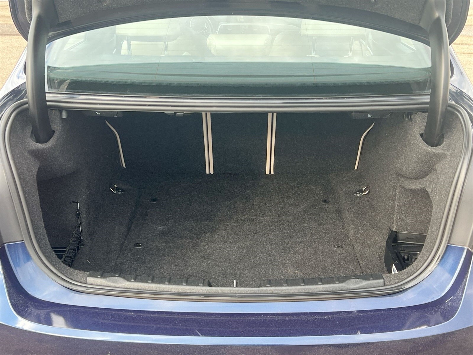 Thumbnail: 2017 BMW 3 Series - 11