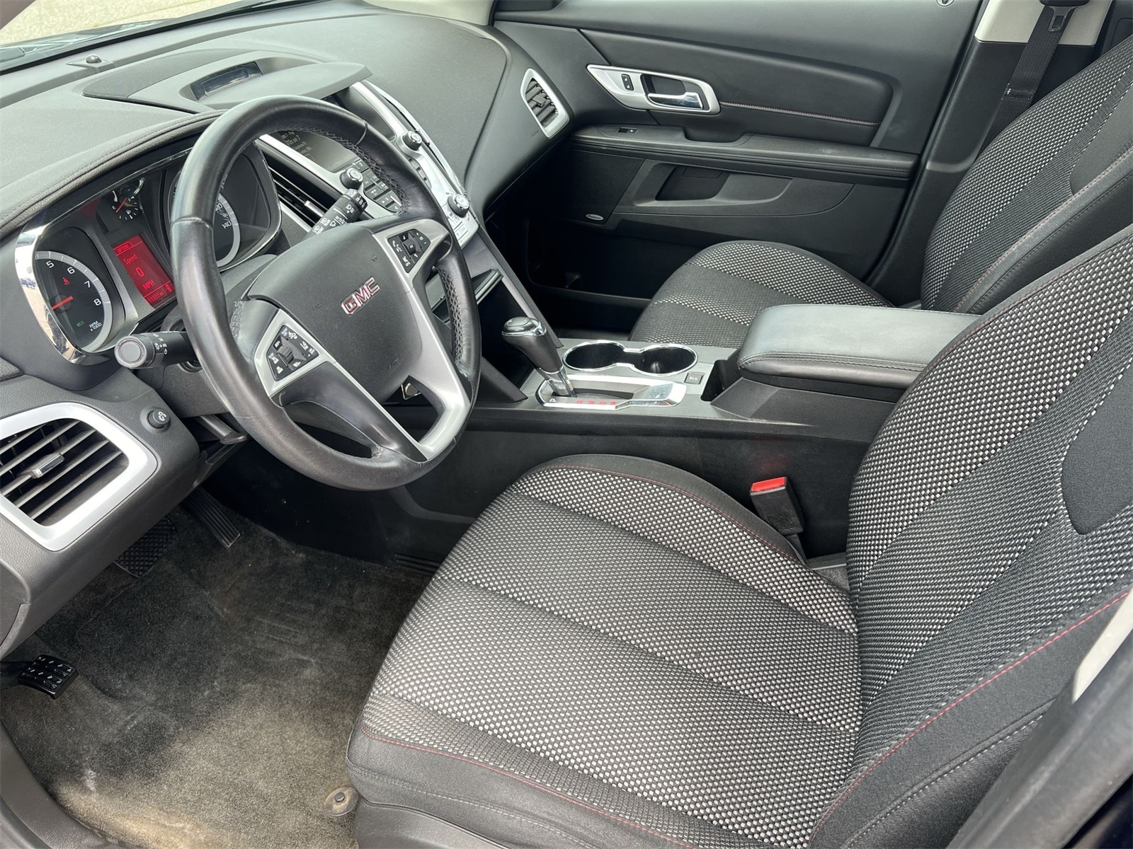Thumbnail: 2017 GMC Terrain - 10