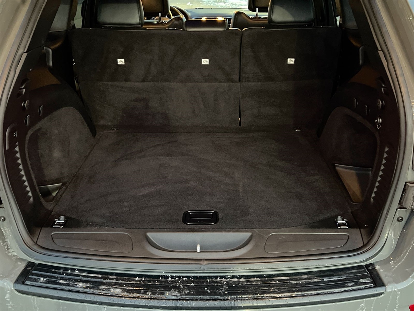 Thumbnail: 2020 Jeep Grand Cherokee - 33