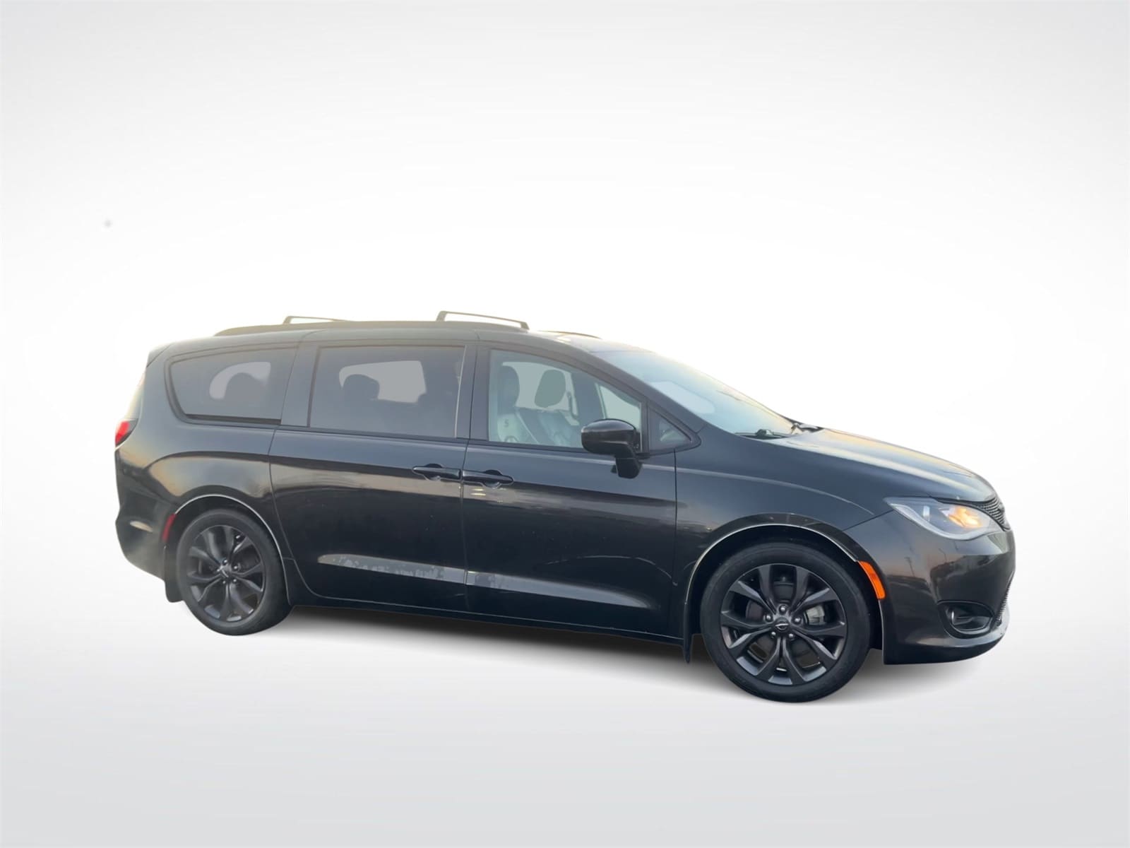 Thumbnail: 2018 Chrysler Pacifica - 2