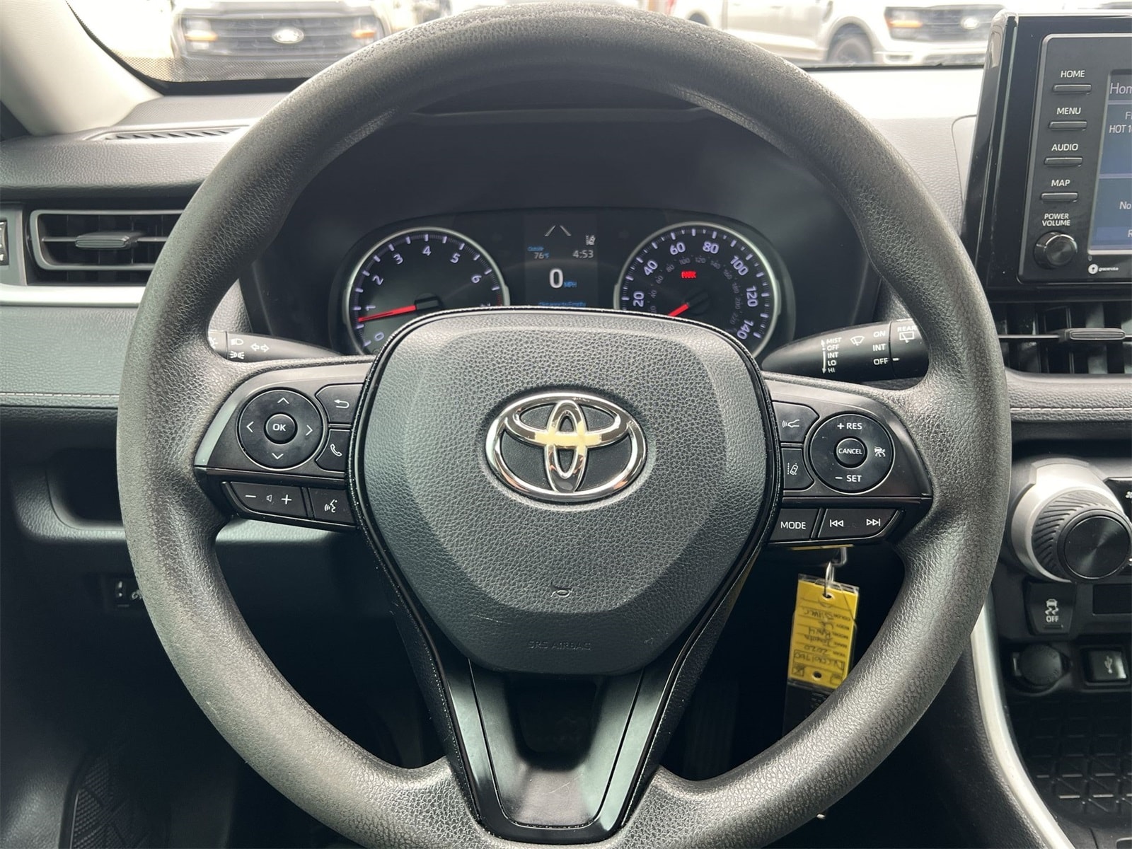 Thumbnail: 2020 Toyota RAV4 - 23