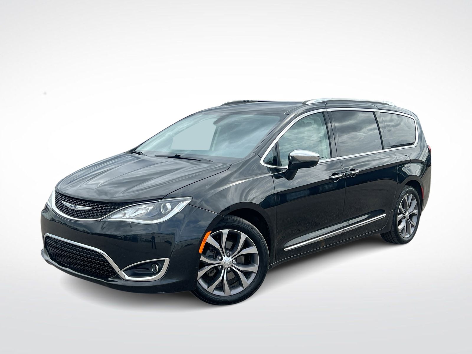 Thumbnail: 2019 Chrysler Pacifica - 1