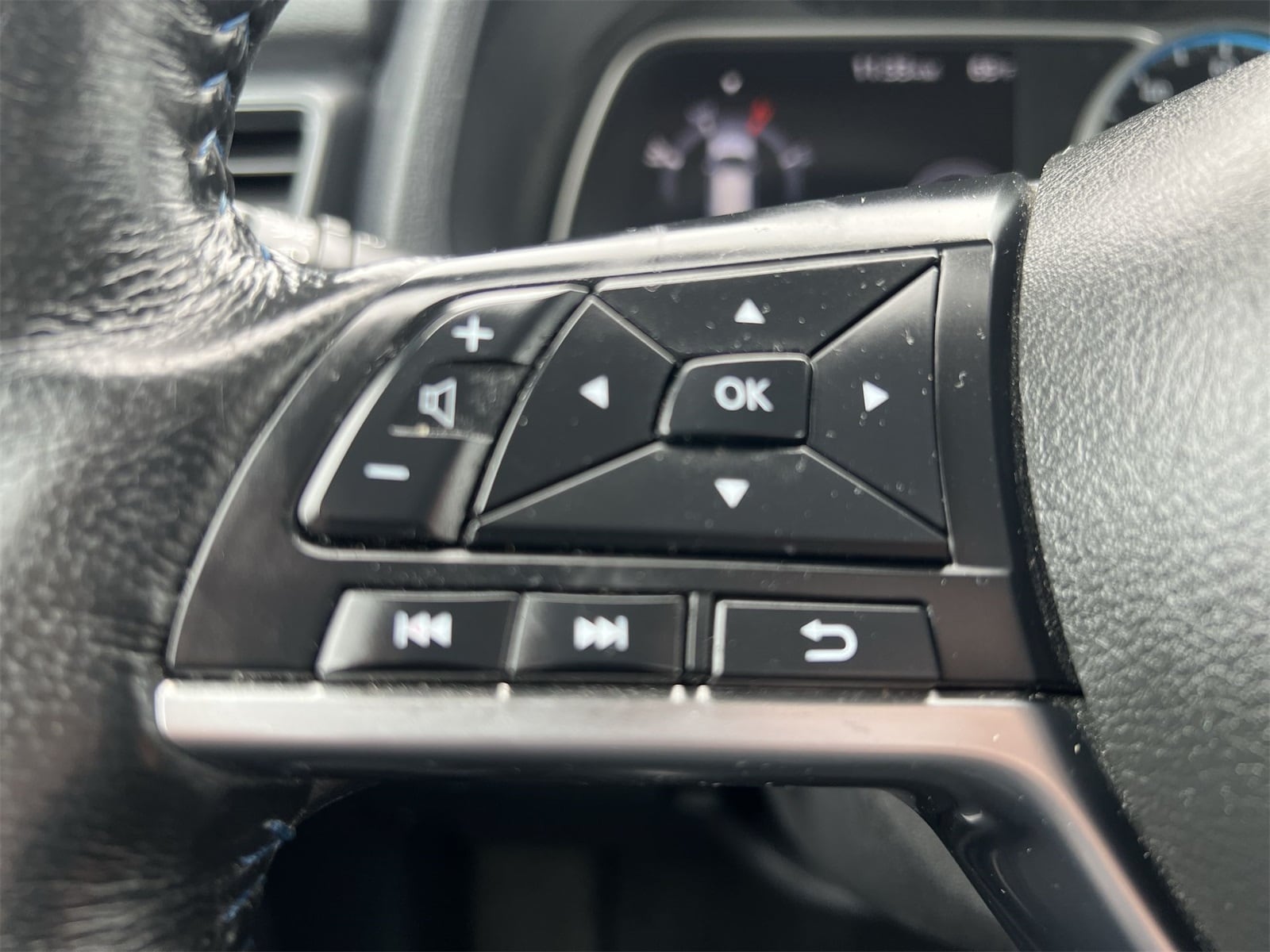 Thumbnail: 2019 Nissan Leaf - 24