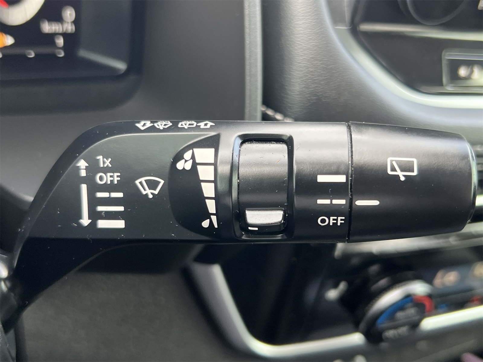 Thumbnail: 2021 Nissan Rogue - 26