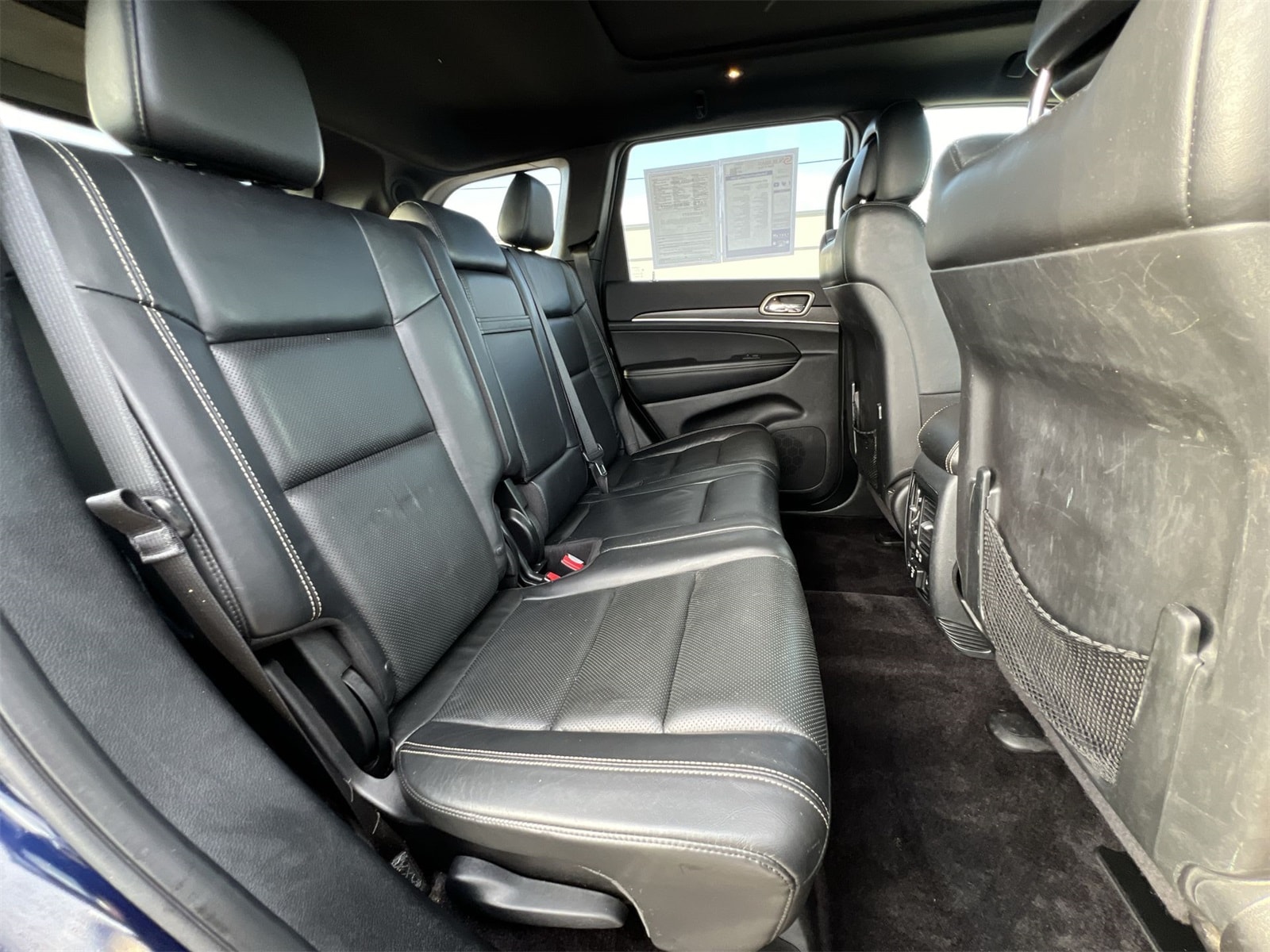 Thumbnail: 2017 Jeep Grand Cherokee - 21