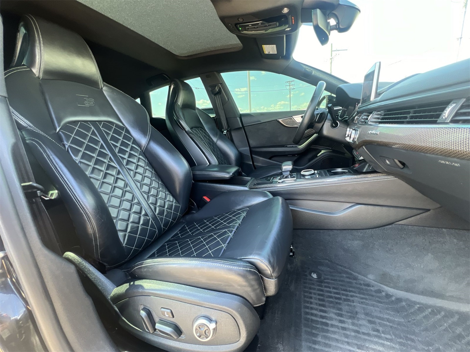Thumbnail: 2019 Audi S5 - 22