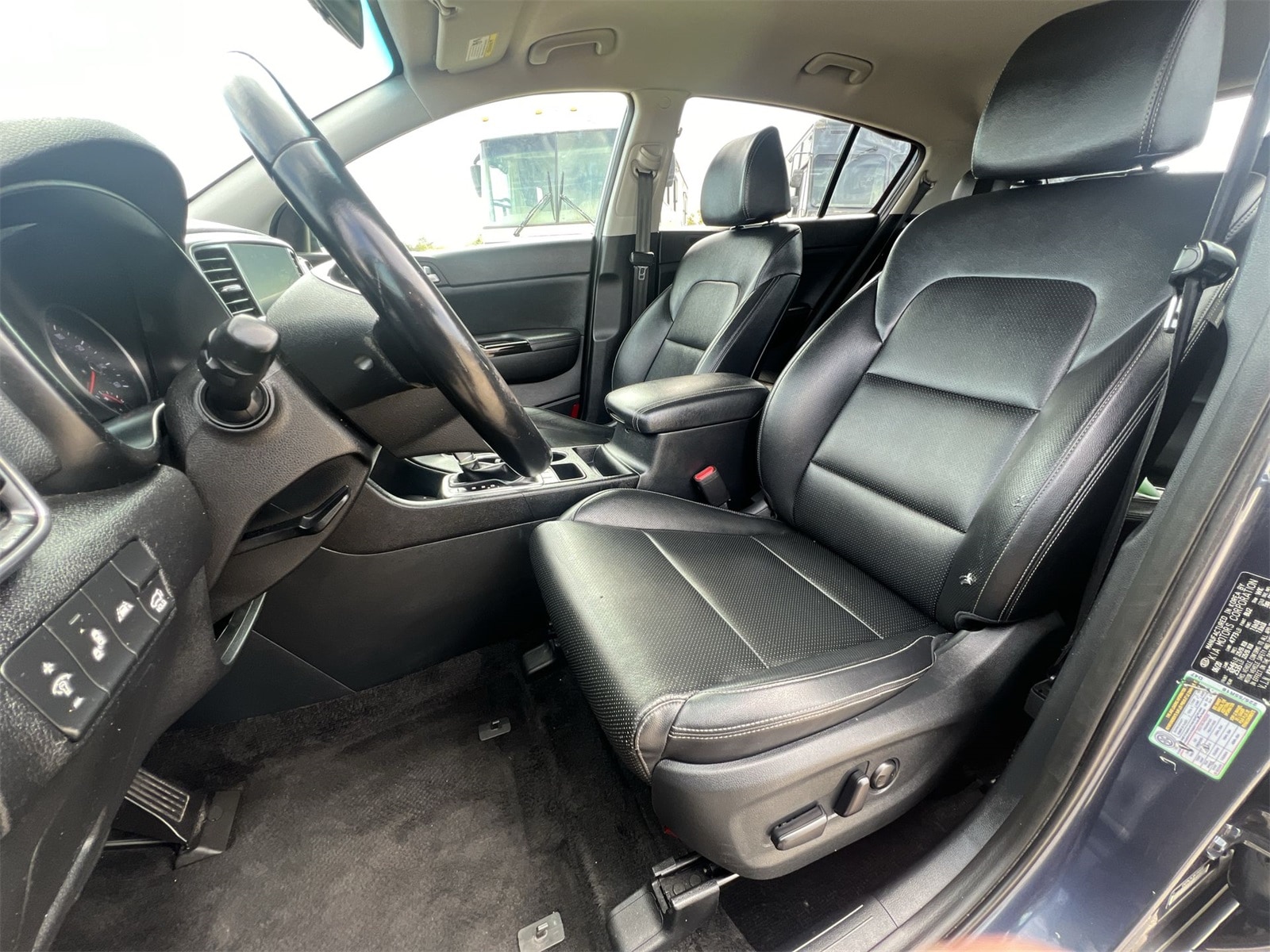 Thumbnail: 2021 Kia Sportage - 17