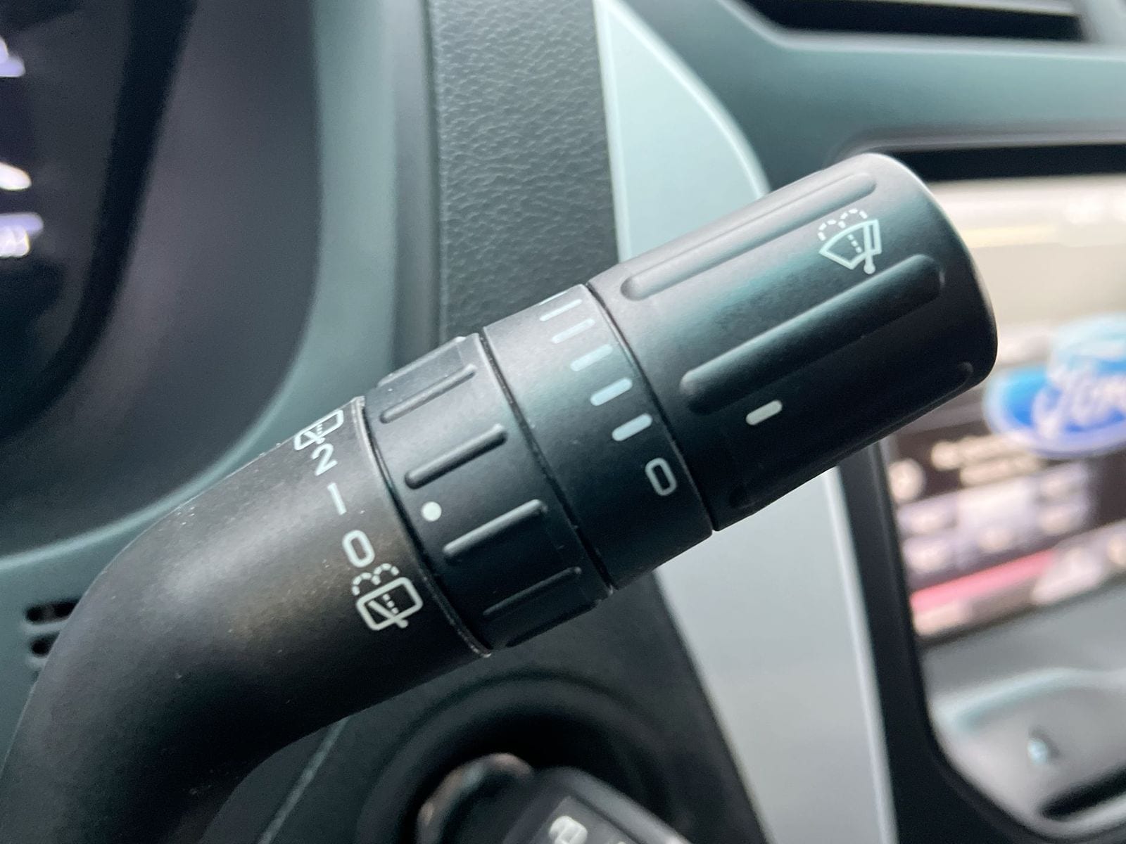 Thumbnail: 2015 Ford Explorer - 25