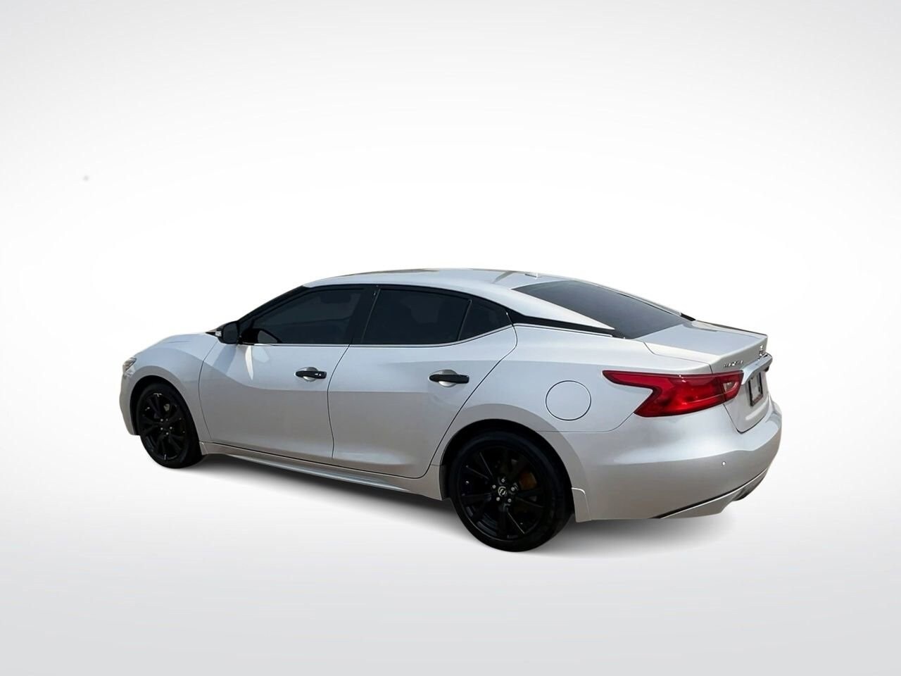 Thumbnail: 2017 Nissan Maxima - 6