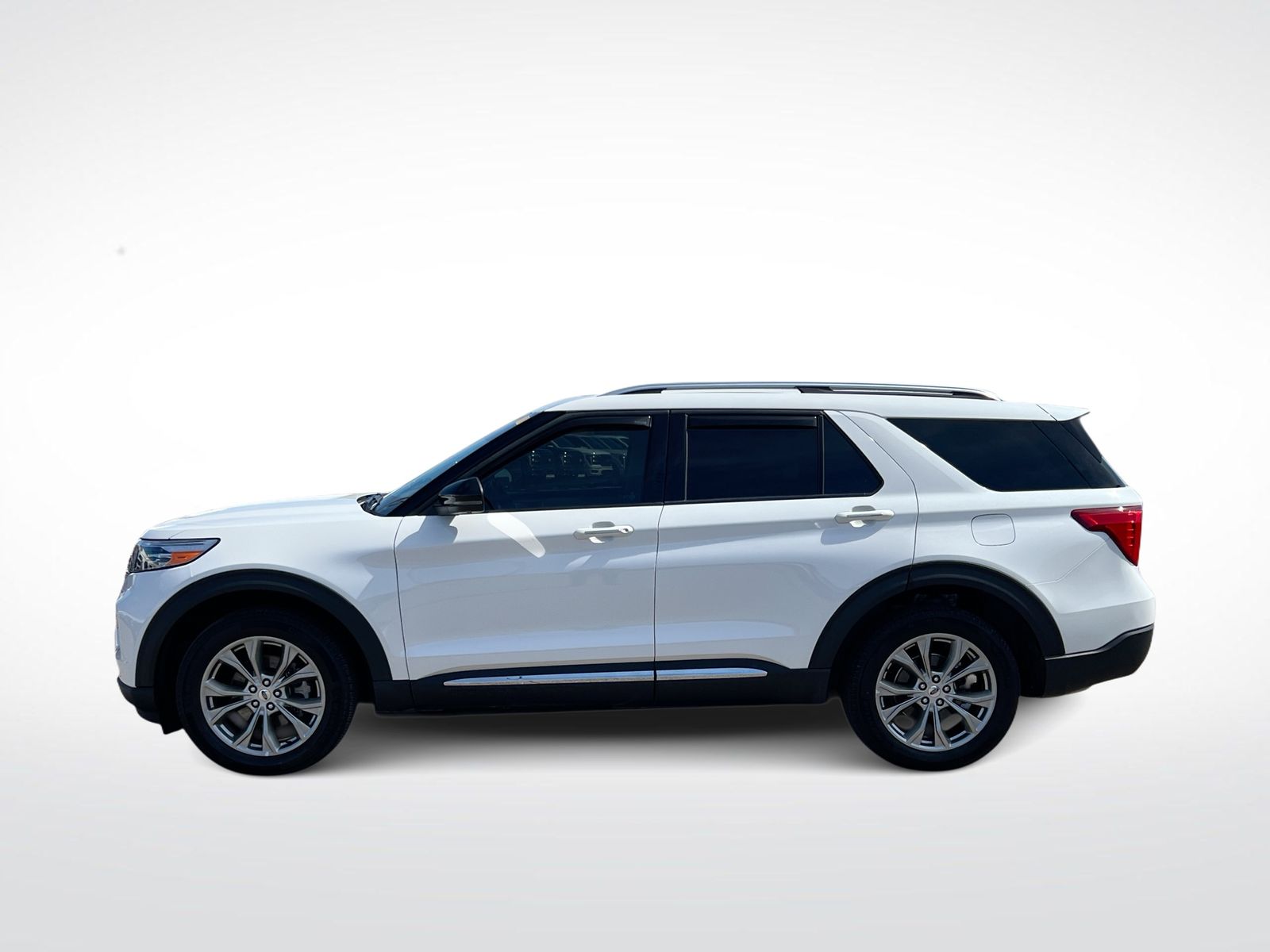 Thumbnail: 2023 Ford Explorer - 5