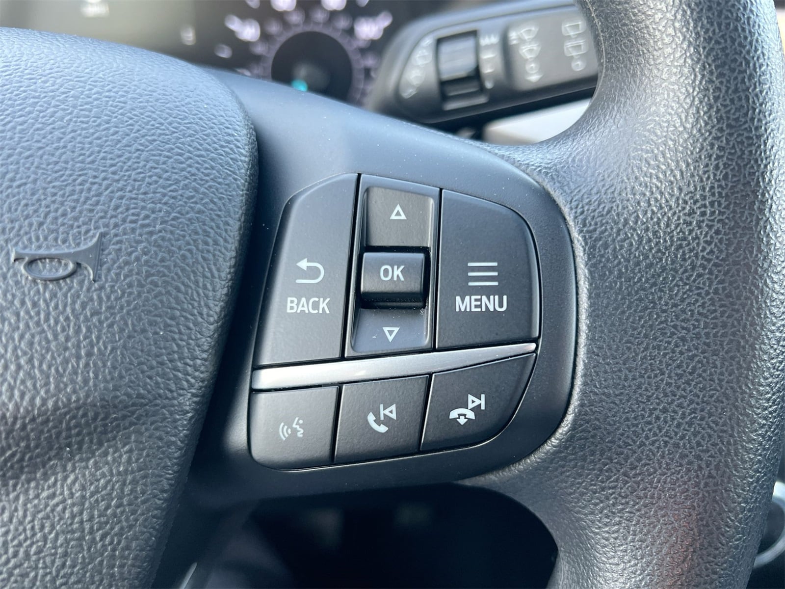 Thumbnail: 2020 Ford Escape - 24