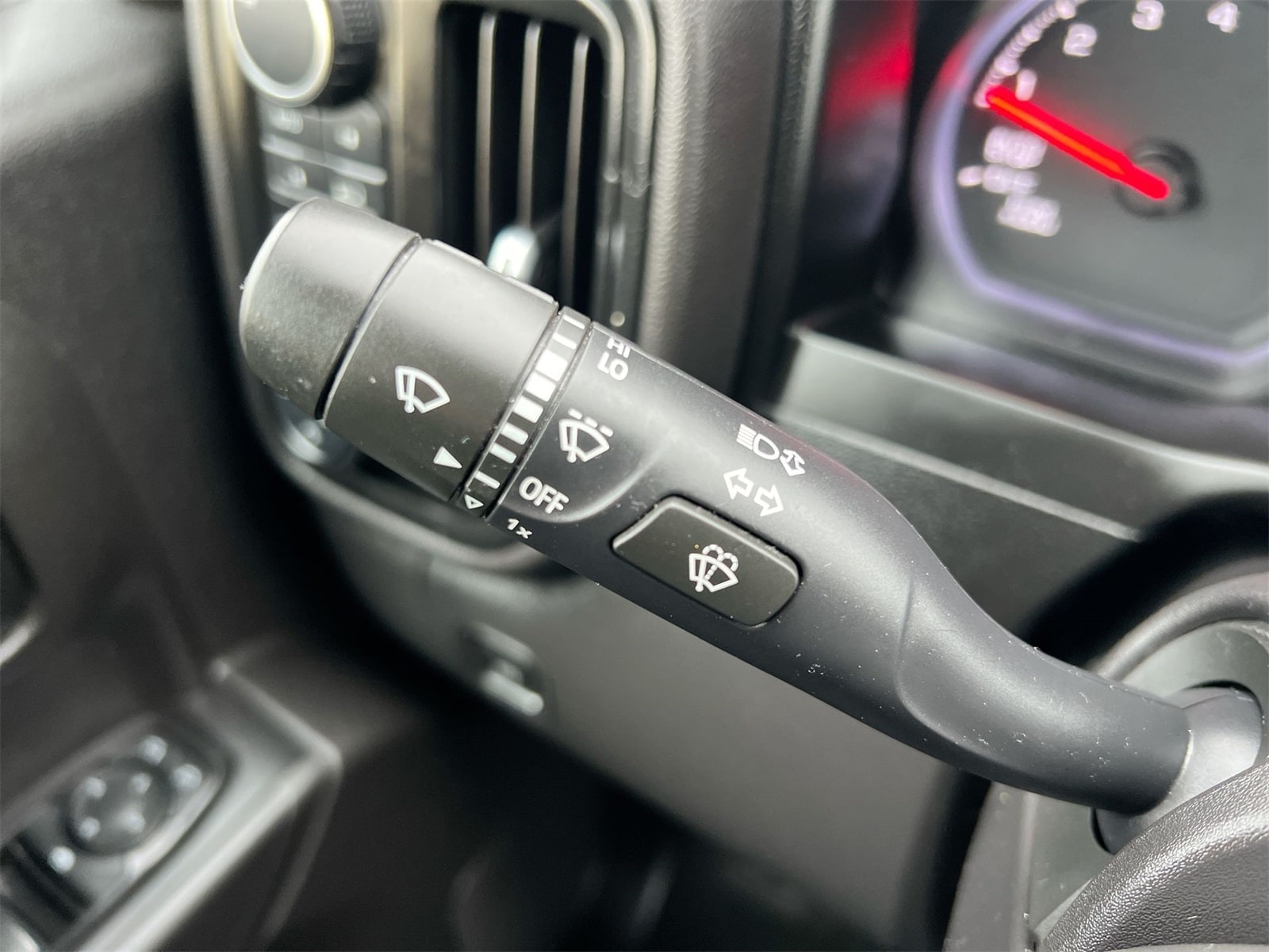 Thumbnail: 2021 Chevrolet Silverado 1500 - 25