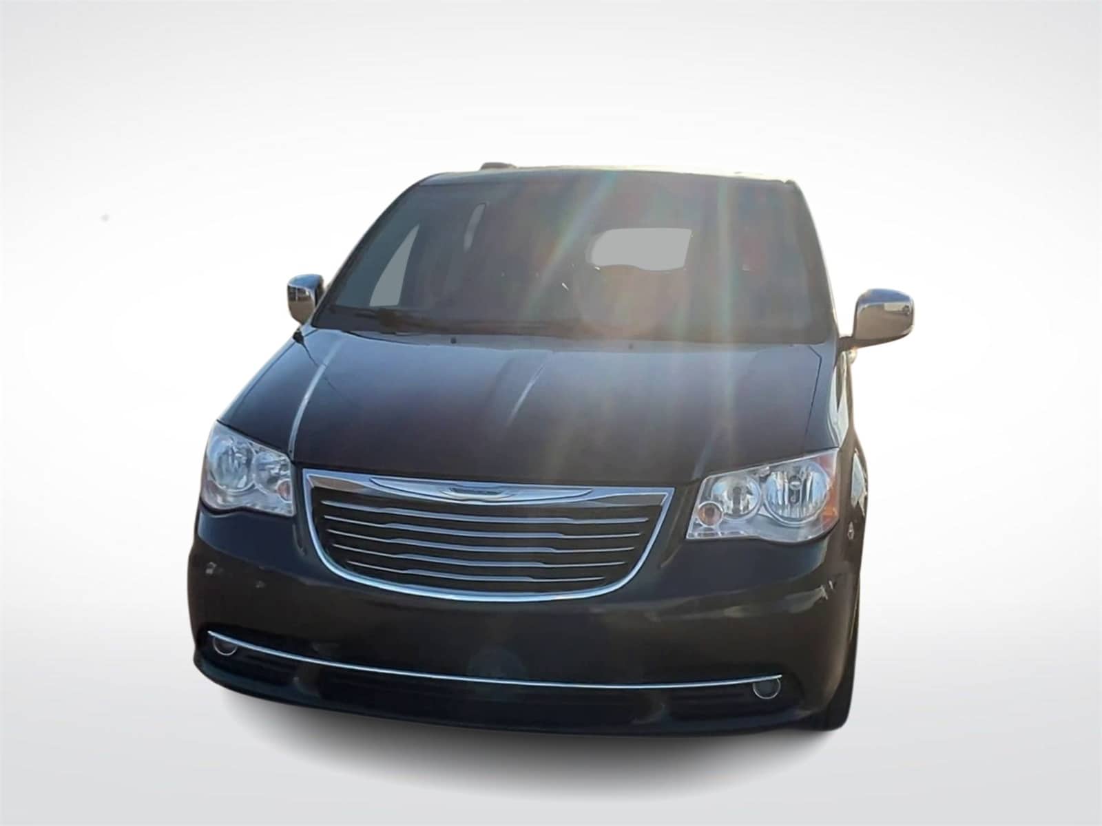 Thumbnail: 2015 Chrysler Town & Country - 3
