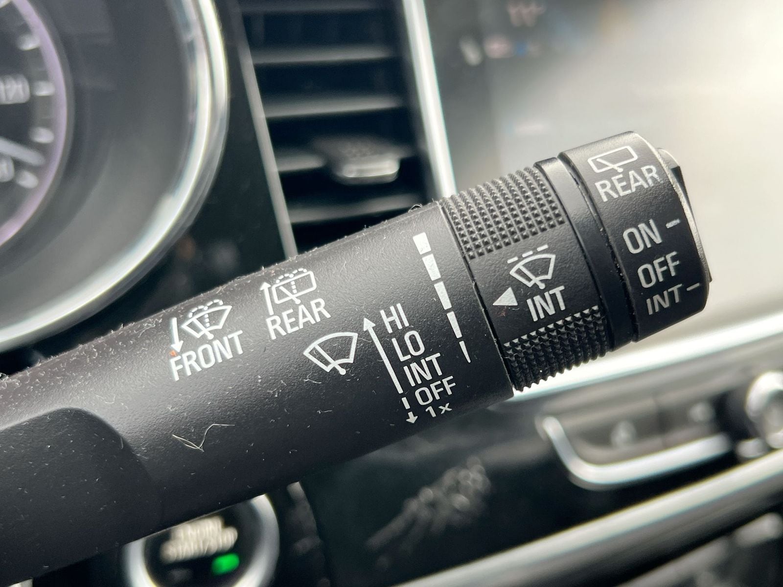 Thumbnail: 2018 Buick Encore - 25